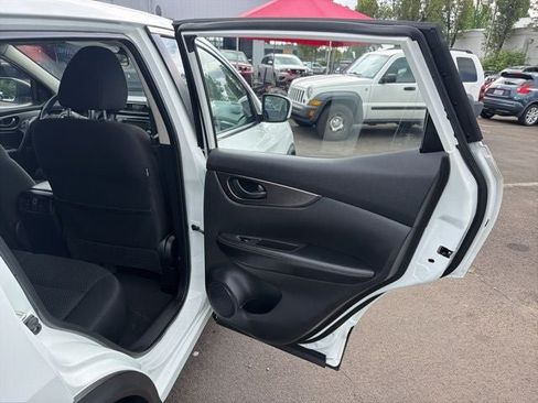 Used 2022 Nissan Rogue Sport S AWD/4WD image 21