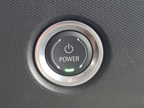 New 2025 Chevrolet Brightdrop 600 w/ Power Door Package image 16