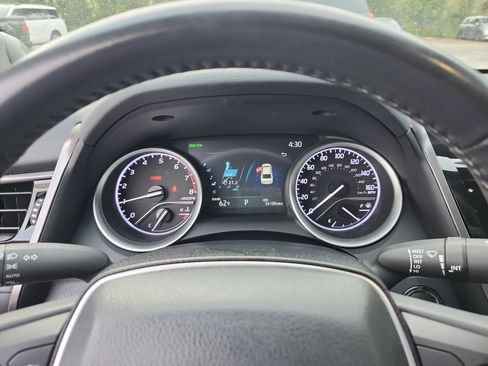 Used 2024 Toyota Camry XLE image 11