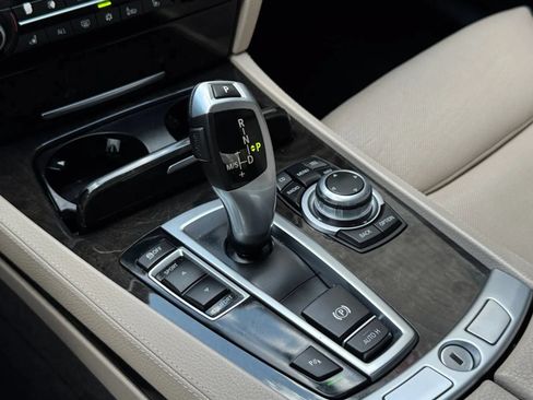 Used 2012 BMW 740i RWD image 38