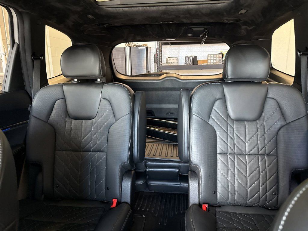 Certified 2025 Kia Telluride SX Prestige X-Line AWD/4WD image 26