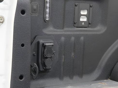 Used 2025 Ford F350 Platinum image 12