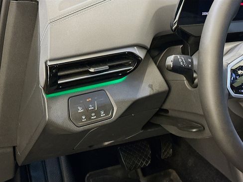 Used 2023 Volkswagen ID.4 Pro S AWD/4WD image 17