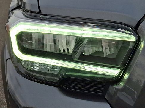 Certified 2023 Toyota Tacoma TRD Sport image 9