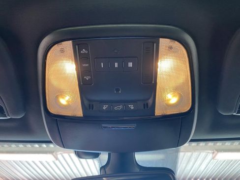 Used 2022 Dodge Durango GT AWD/4WD image 32