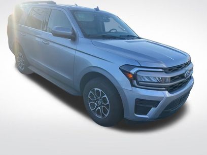 Used 2024 Ford Expedition XLT