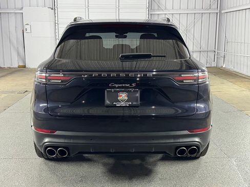 Used 2022 Porsche Cayenne S image 12