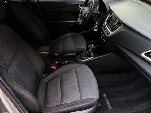 Used 2021 Hyundai Accent SEL image 27