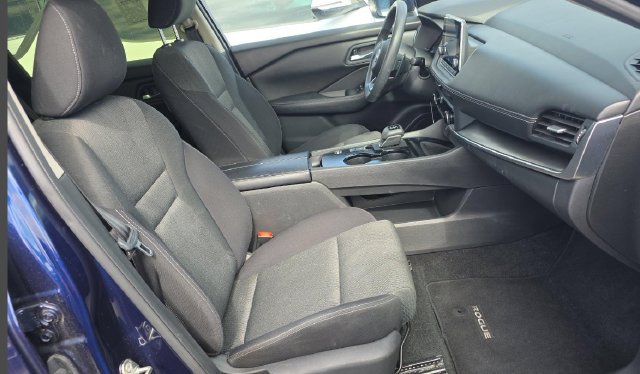 Used 2024 Nissan Rogue SV FWD image 7