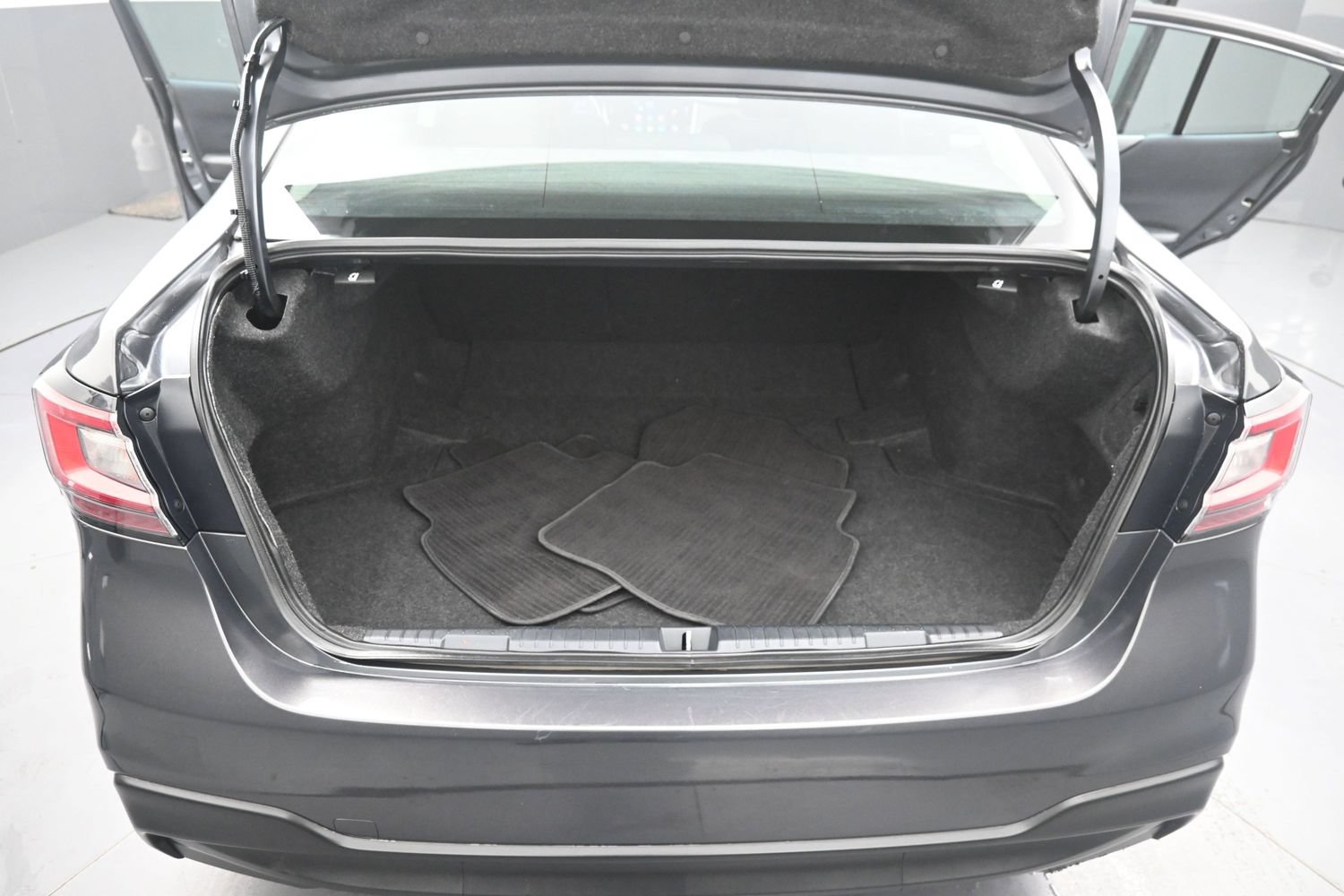 Used 2021 Subaru Legacy Premium AWD/4WD image 39