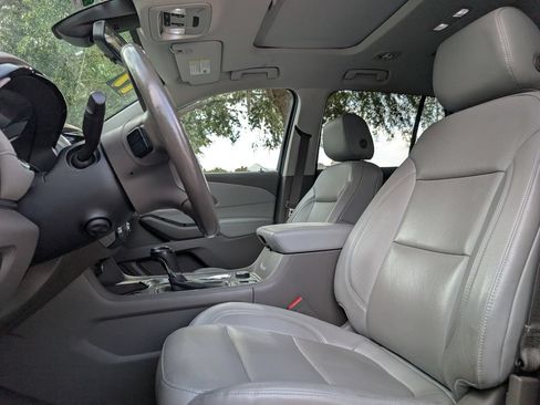 Used 2019 Chevrolet Traverse Premier w/ LPO, Floor Liner Package AWD/4WD image 12