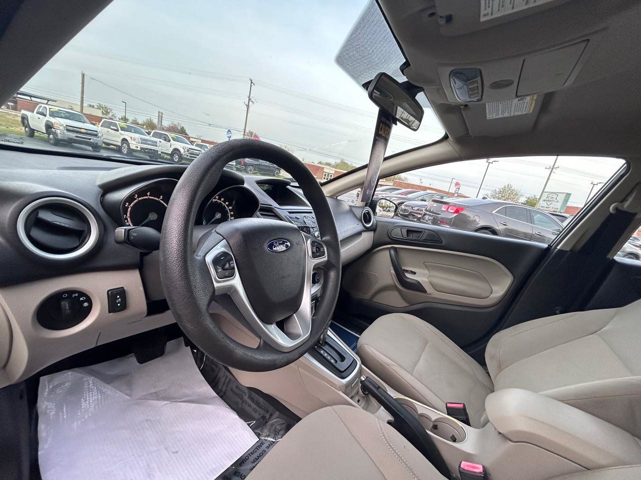 Used 2017 Ford Fiesta SE FWD image 14