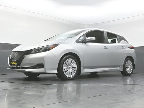 Used 2023 Nissan Leaf S FWD image 47