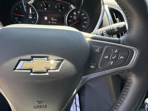 Used 2022 Chevrolet Equinox LT FWD image 25
