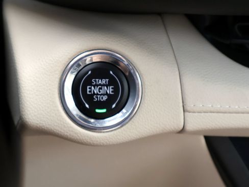 Used 2023 Buick Envision Avenir FWD image 27