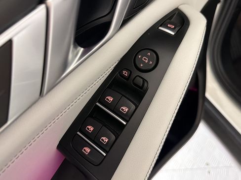 Used 2024 BMW X5 sDrive40i w/ Parking Assistance Package RWD image 12