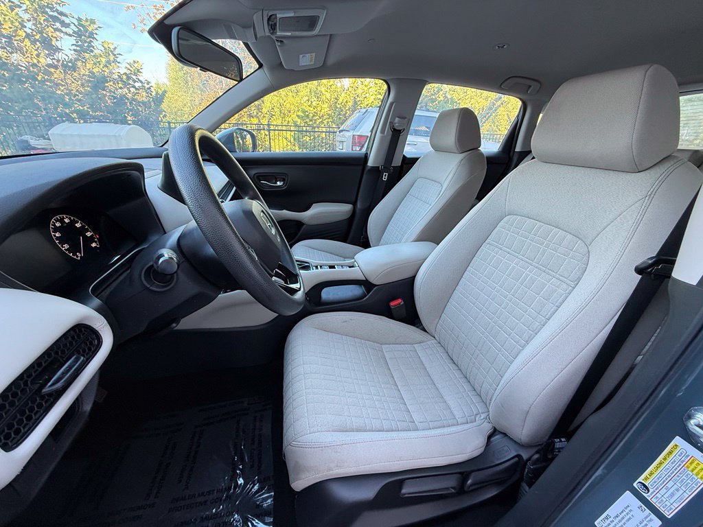 Used 2025 Honda HR-V LX image 25