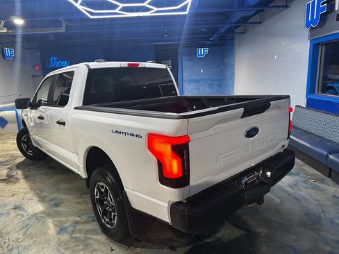 Used 2022 Ford F150 Lightning Pro image 3