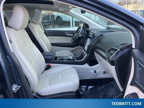 Used 2022 Ford Edge Titanium w/ Class II Trailer Tow Package image 22