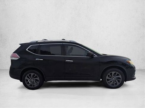 Used 2016 Nissan Rogue SL w/ SL Premium Package image 4