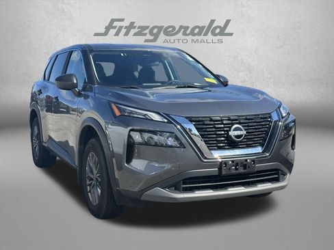 Used 2023 Nissan Rogue S image 1