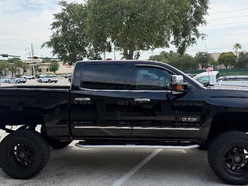 Used 2018 Chevrolet Silverado 1500 LTZ w/ Texas Edition AWD/4WD image 4