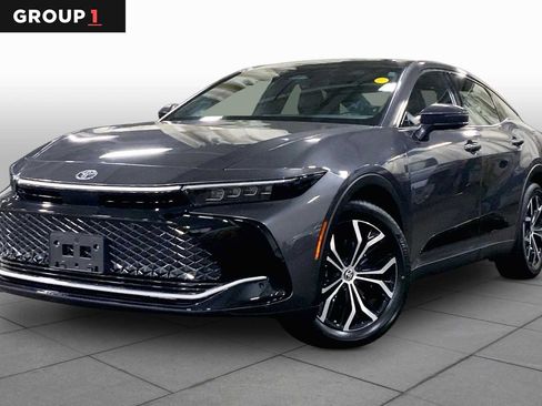Used 2023 Toyota Crown AWD/4WD image 1