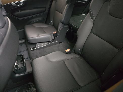 Used 2024 Volvo XC90 T8 Plus AWD/4WD image 16