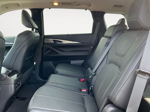 Used 2023 INFINITI QX60 Luxe AWD/4WD image 13