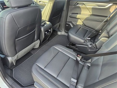 New 2026 GMC Acadia Elevation image 11
