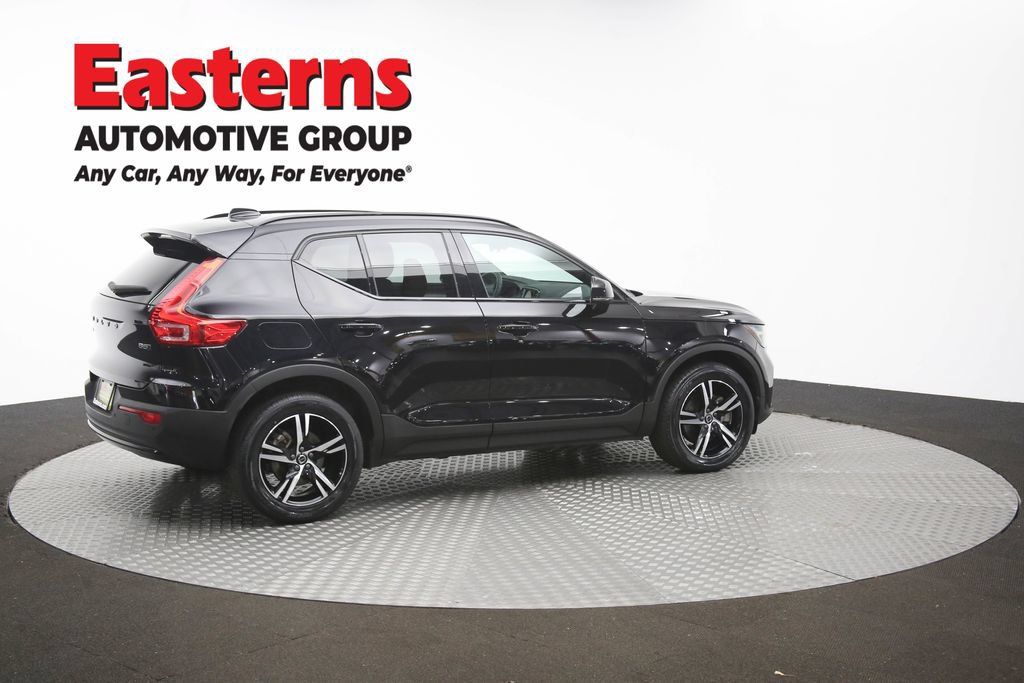 Used 2024 Volvo XC40 B5 Core AWD/4WD image 45