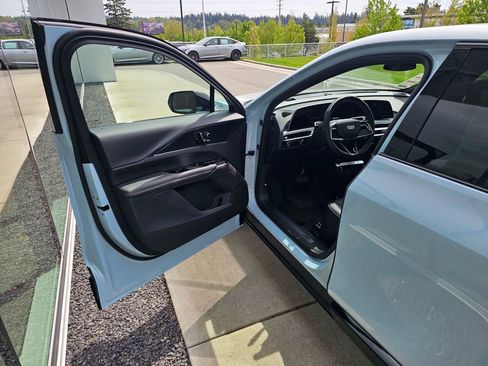 New 2026 Cadillac Lyriq Sport AWD/4WD image 18