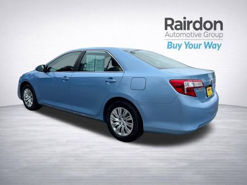 Used 2012 Toyota Camry LE FWD image 5