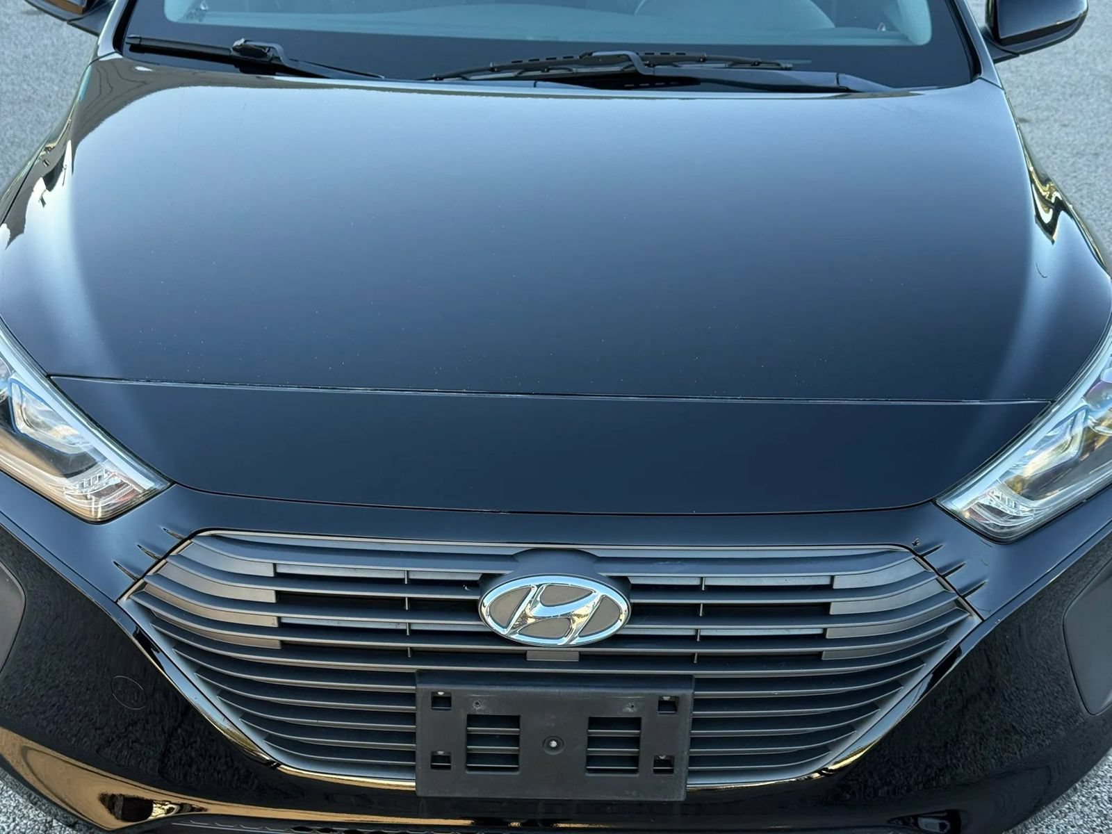 Used 2018 Hyundai Ioniq Blue FWD image 29