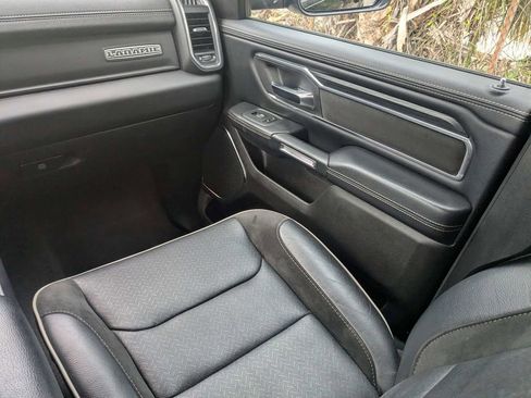 Used 2024 RAM 1500 Laramie AWD/4WD image 17