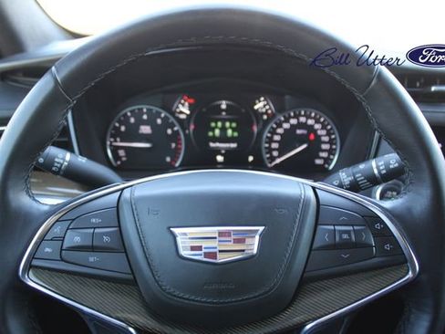 Used 2019 Cadillac XT5 Platinum image 24