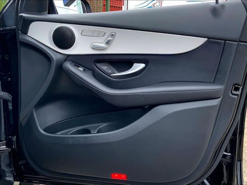 Certified 2021 Mercedes-Benz GLC 300 image 22