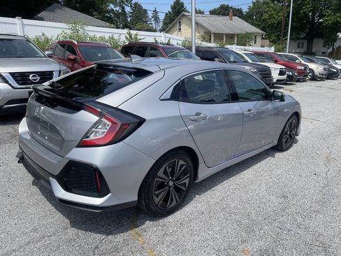 Used 2018 Honda Civic EX image 5