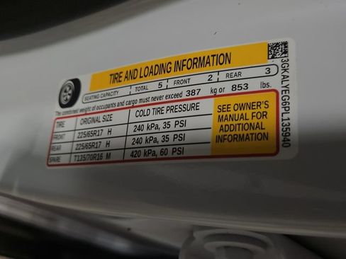 Used 2023 GMC Terrain AT4 w/ Tech Package AWD/4WD image 40