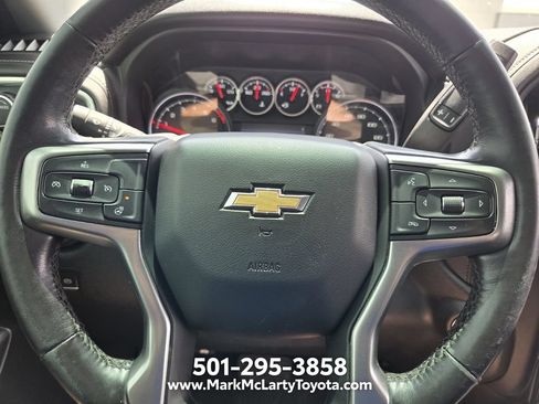 Used 2021 Chevrolet Silverado 1500 LT w/ Z71 Off-Road Package AWD/4WD image 21
