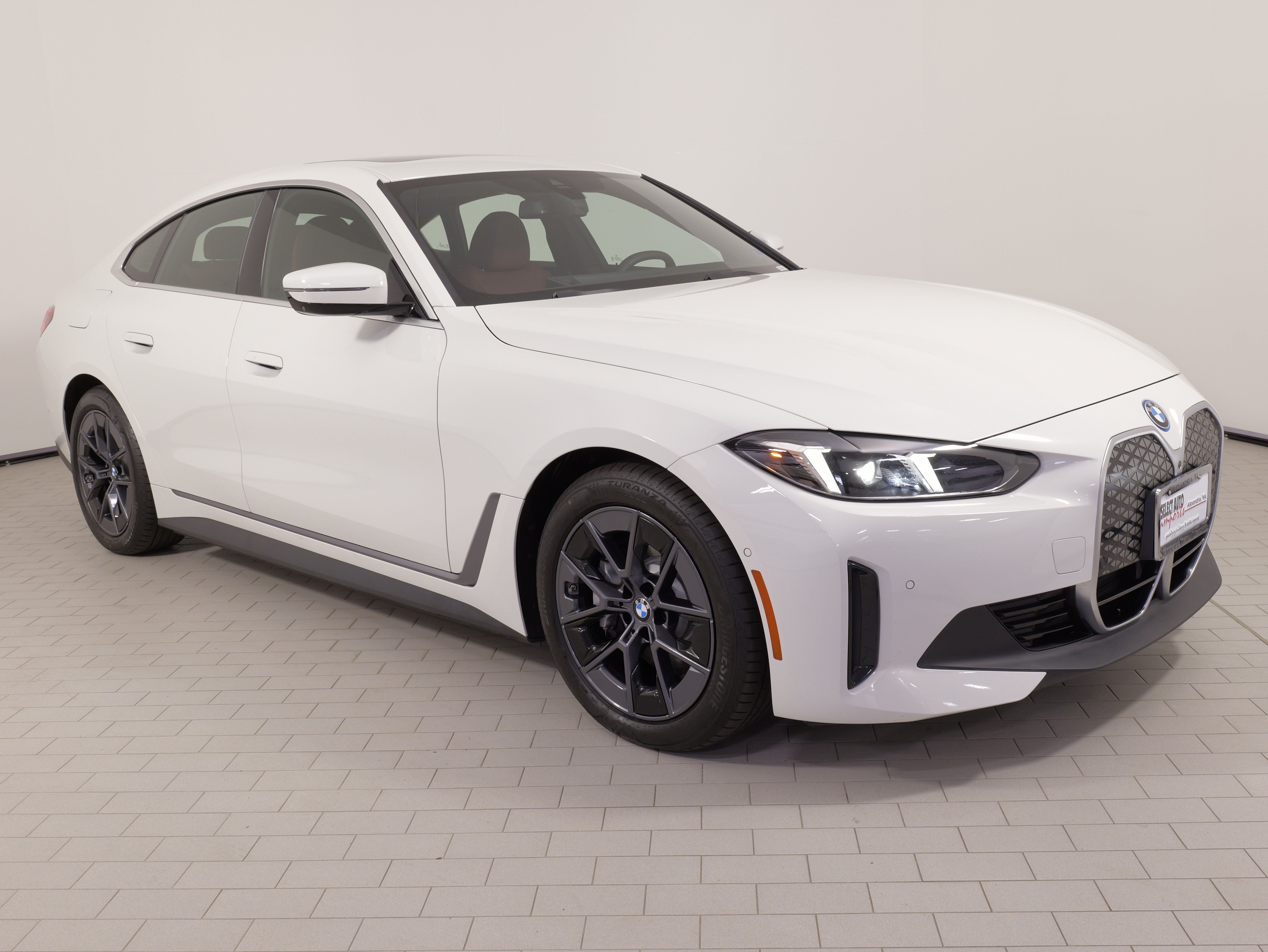Used 2025 BMW i4 xDrive40i w/ Premium Package AWD/4WD image 6