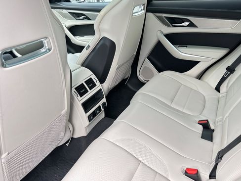 Used 2025 Jaguar F-PACE R-Dynamic S image 12