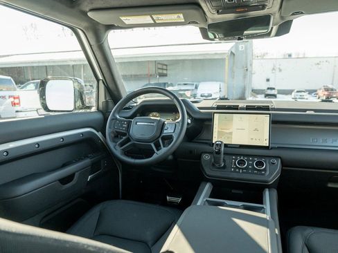 New 2025 Land Rover Defender 110 V8 image 16