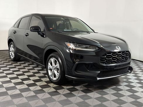 Used 2023 Honda HR-V LX image 18