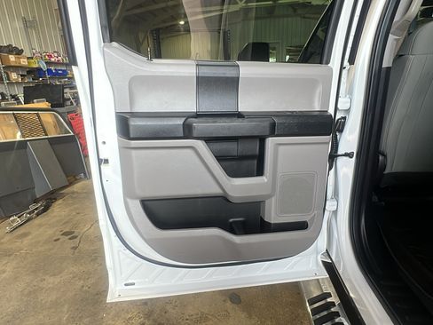 Used 2019 Ford F250 XL w/ Power Equipment Group AWD/4WD image 15