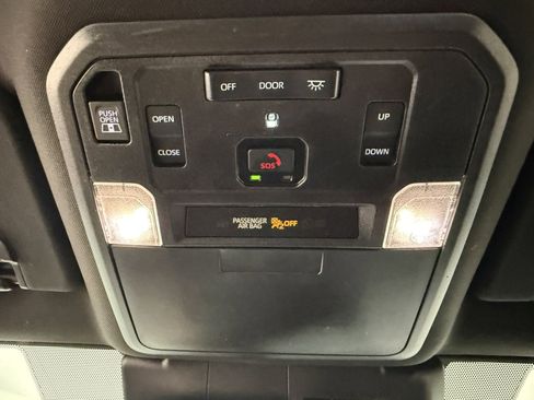 Used 2024 Toyota Tacoma Limited w/ Limited Package (LT) AWD/4WD image 22