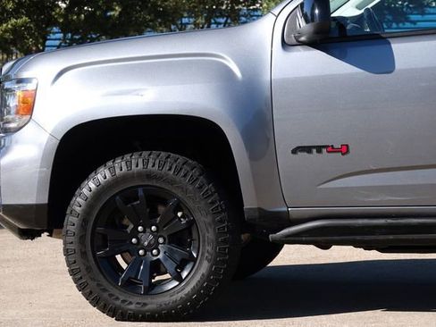 Used 2022 GMC Canyon AT4 image 12