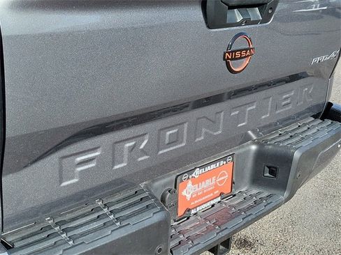 Used 2023 Nissan Frontier PRO-4X w/ Pro-4X Premium Package image 28