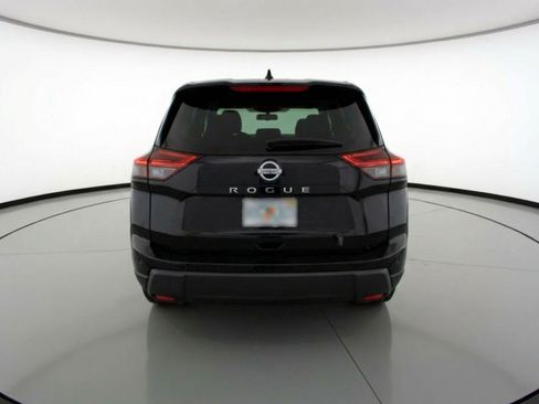 Used 2025 Nissan Rogue SV image 7