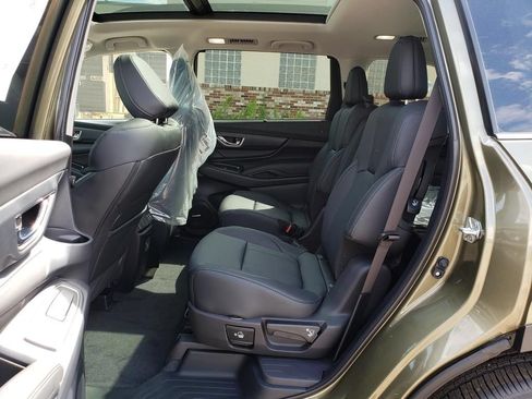 New 2026 Subaru Ascent Limited AWD/4WD image 8